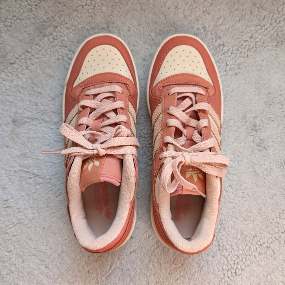 NWT adidas Originals Forum Low shoes (Size: 6, Clay / Halo Blush / White) - Picture 3 of 8
